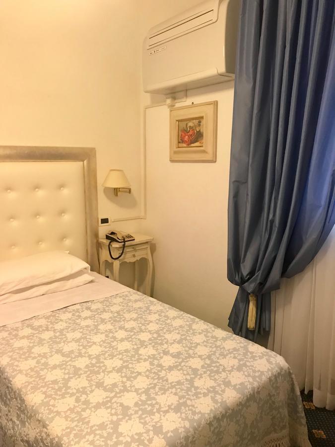 Hotel Tirreno Forte dei Marmi Exterior photo