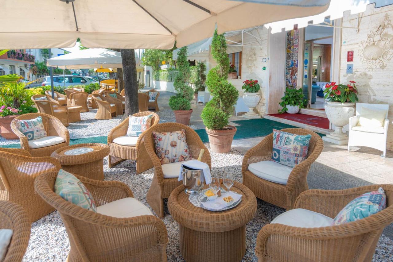 Hotel Tirreno Forte dei Marmi Exterior photo