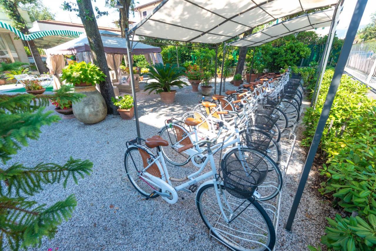 Hotel Tirreno Forte dei Marmi Exterior photo